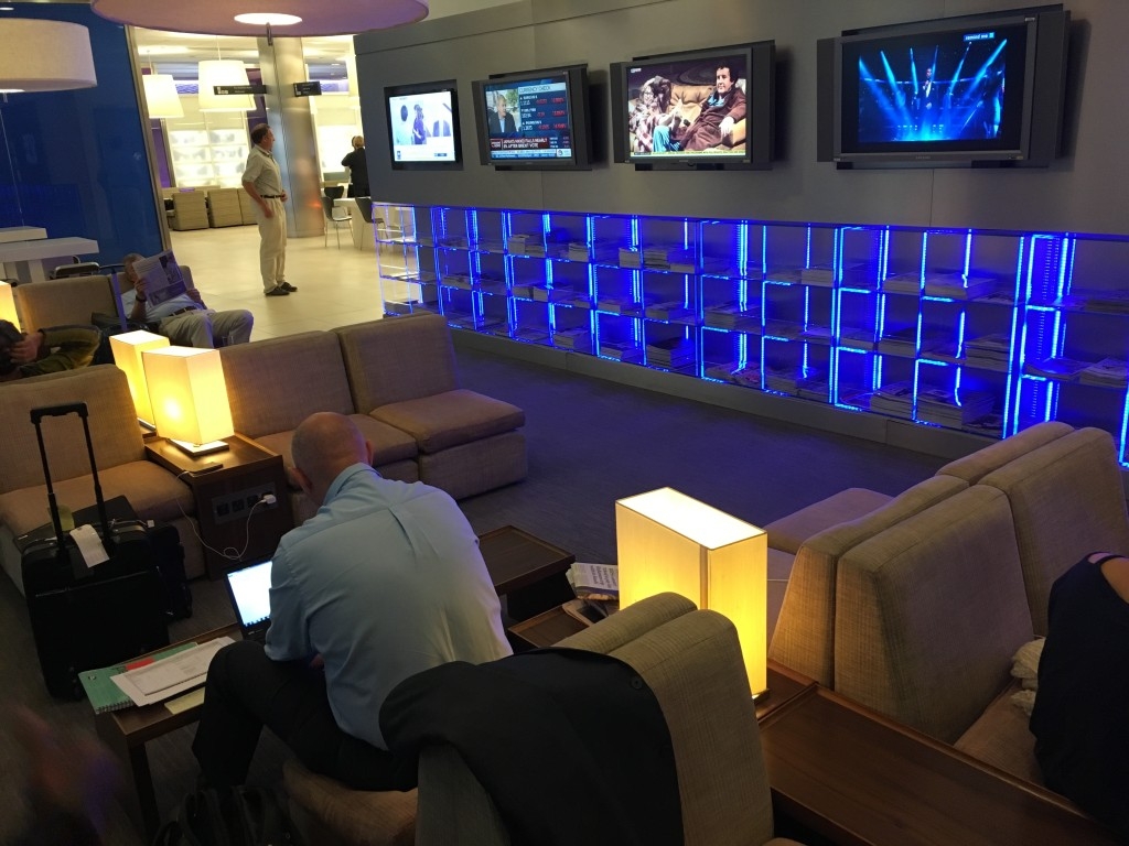 British Airways arrivals lounge Heathrow Terminal 5 review