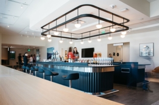 British Airways San Francisco Lounge bar