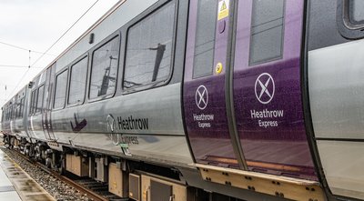 Can you use Railcards on Heathrow Express trains