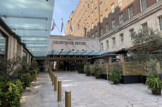 JW Marriott Grosvenor House forecourt